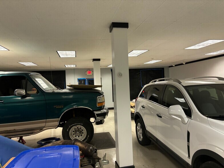 More Photos Of 13401 E 8 Mile Rd, Warren Industrial For Sale