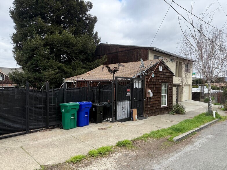 More Photos Of 221 Tewksbury Ave, Richmond Storefront Retail Residential For Sale