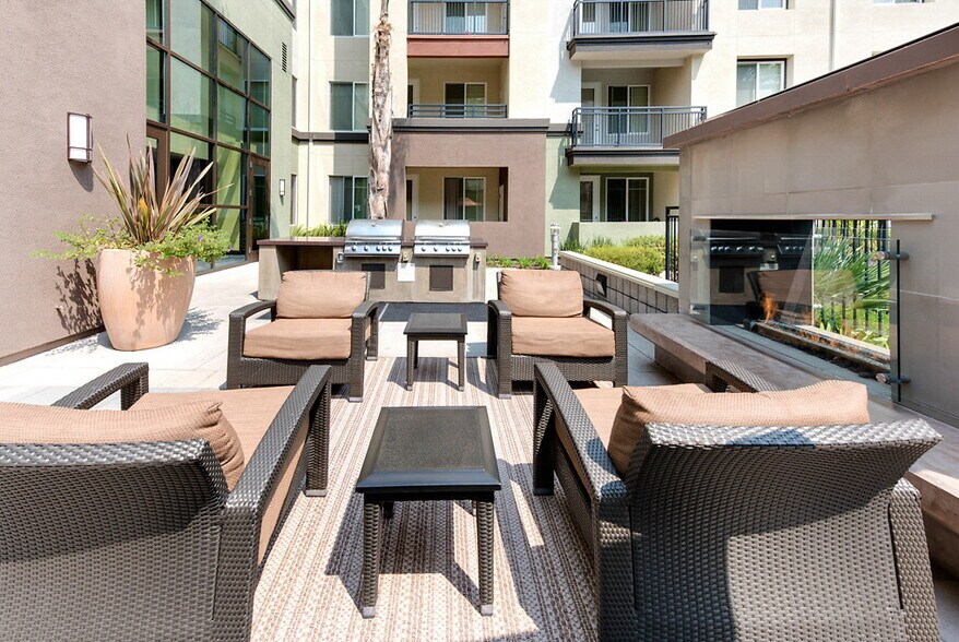 More Photos Of 1271 Lawrence Station Rd, Sunnyvale Apartments For Lease