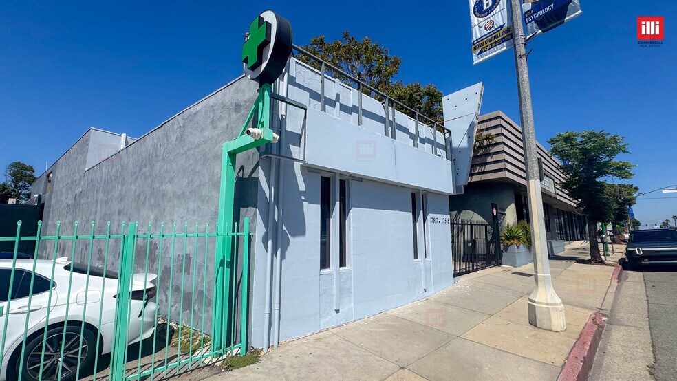 More Photos Of 17517 Ventura Blvd, Encino Storefront Retail Residential For Lease