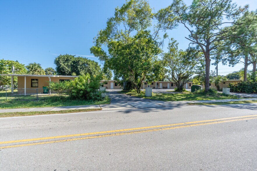 More Photos Of 11103 Tamiami Trl E, Naples Land For Sale