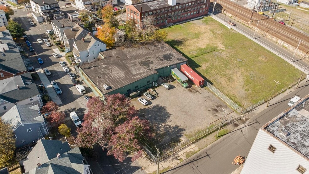 More Photos Of 417-433 Myrtle Ave, Bridgeport Industrial For Sale