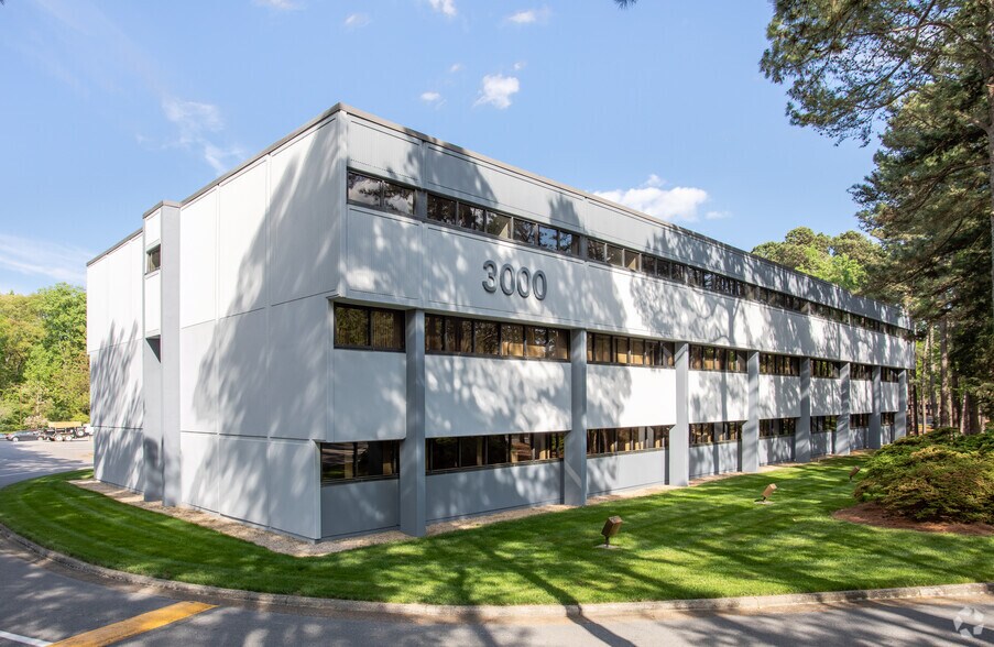More Photos Of 3000 Highwoods Blvd, Raleigh Office For Lease