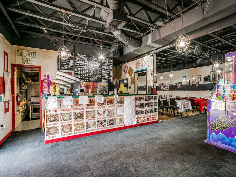 More Photos Of 226 E Fest St, San Antonio Restaurant For Sale