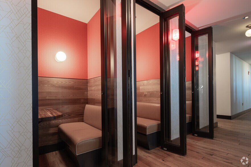 More Photos Of 332 S Michigan Ave, Chicago Coworking Space