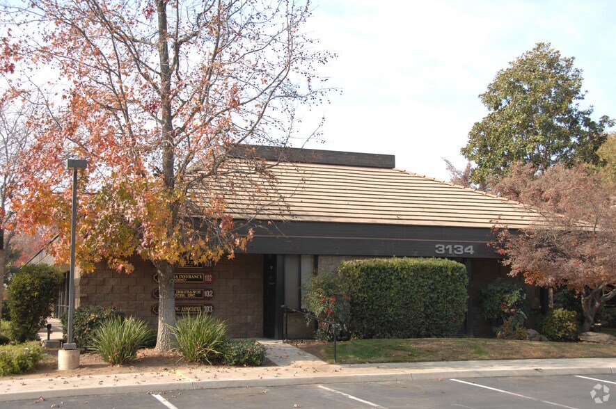 3134 Willow Ave, Clovis, CA 93612 Office For Sale