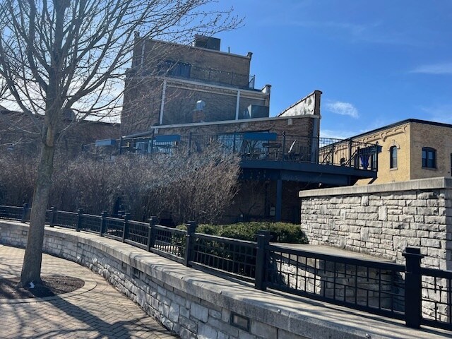 More Photos Of 98 W Main St, West Dundee Restaurant For Sale