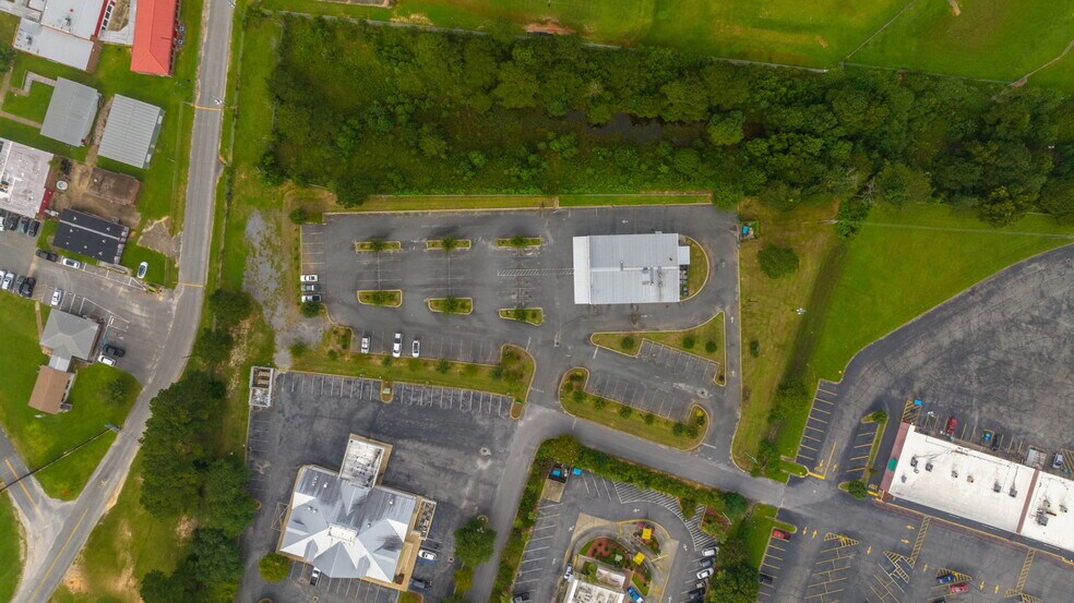 More Photos Of 1296 N Ferdon Blvd, Crestview Restaurant For Sale