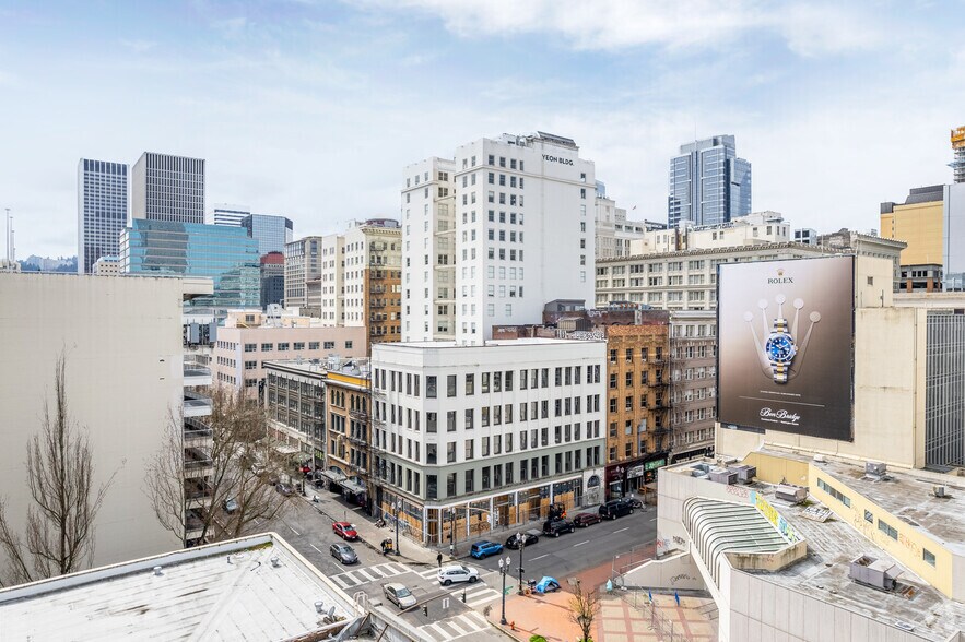 More Photos Of 404-418 SW Washington St, Portland Office For Sale