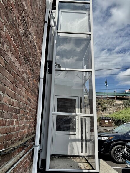 More Photos Of 101-109 Westchester Ave, Port Chester Storefront Retail Office For Lease