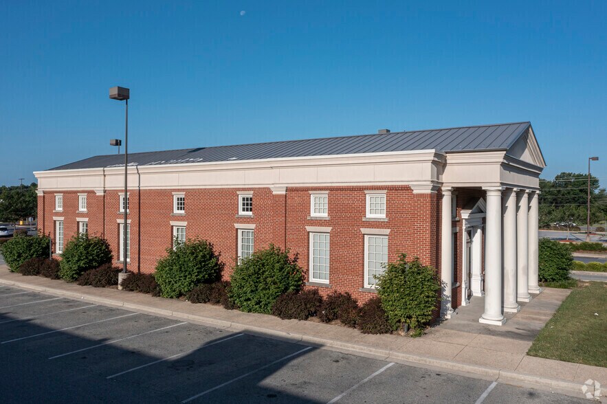 More Photos Of 20 Shining Willow Way, La Plata Freestanding For Lease
