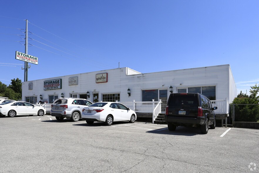 More Photos Of 730 E Tiffen St, Willard Unknown For Lease