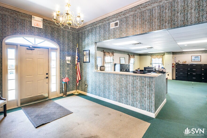 More Photos Of 129 Fieldview Dr, Versailles Warehouse For Sale