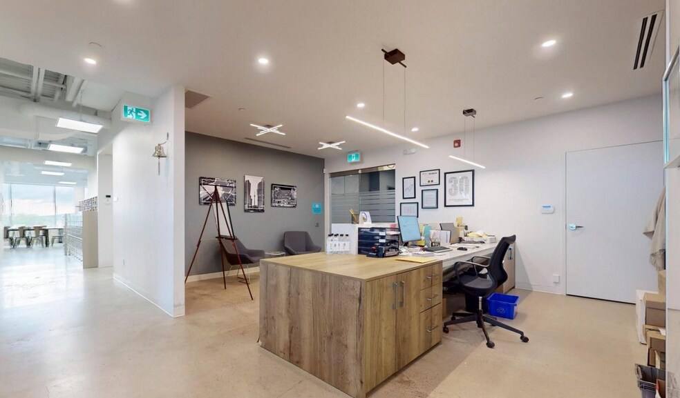 More Photos Of 2875 14th Av, Markham Office For Sale