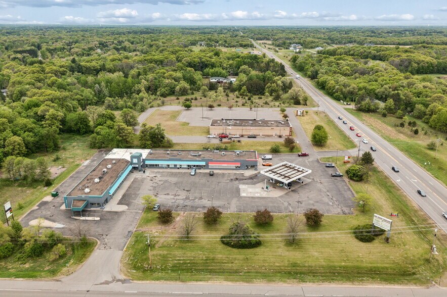 Primary Photo Of 3124-3166 NW Viking Blvd, Cedar Unknown For Lease