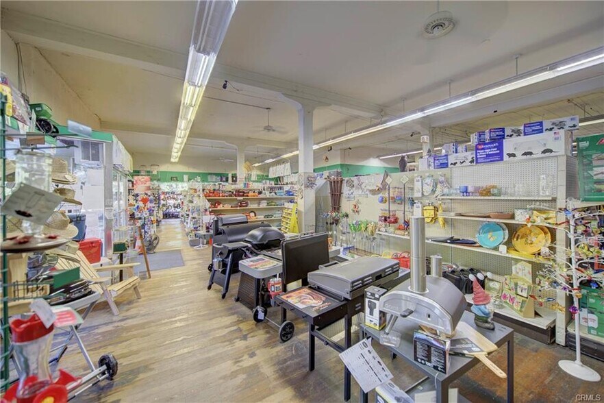 More Photos Of 105 Broadway St, Chico General Retail For Sale