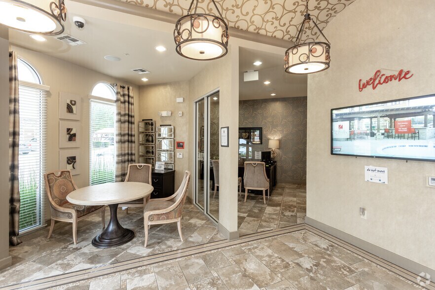 More Photos Of 1601 E Debbie Ln, Mansfield Apartments For Lease