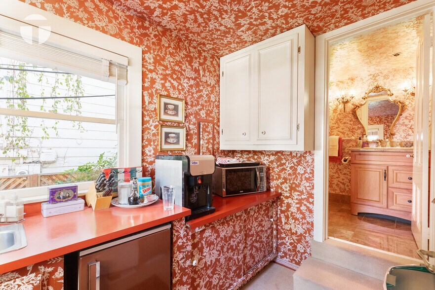 More Photos Of 1730 Capitol Ave, Sacramento Office For Lease