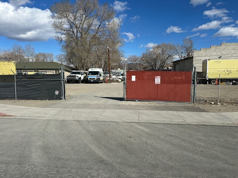 More Photos Of 310 Gentry Way, Reno Auto Repair For Sale