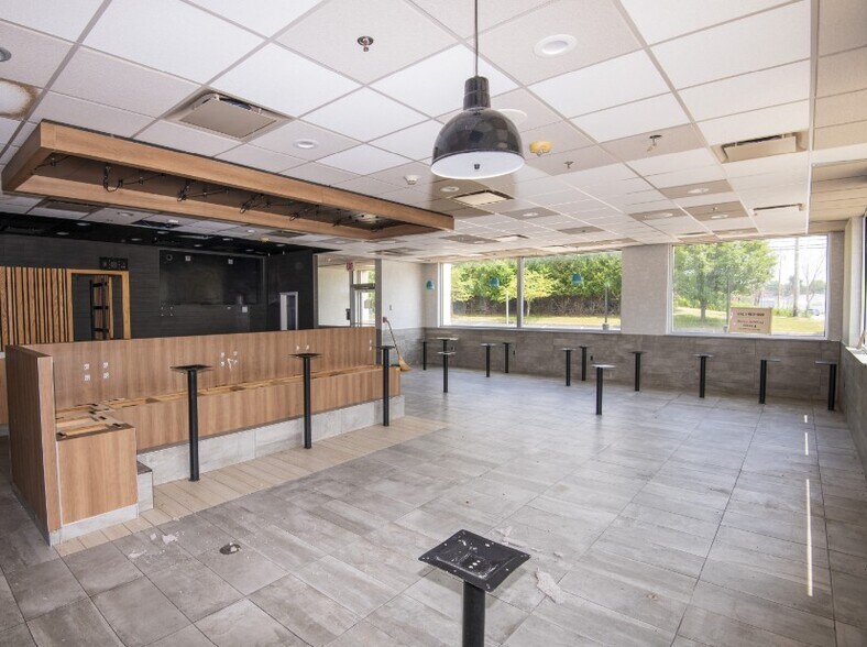More Photos Of 1411 E 2nd St, Jamestown Fast Food For Sale