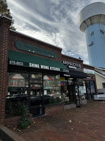 Primary Photo Of 182 Maple Ave, Rockville Centre Storefront For Sale