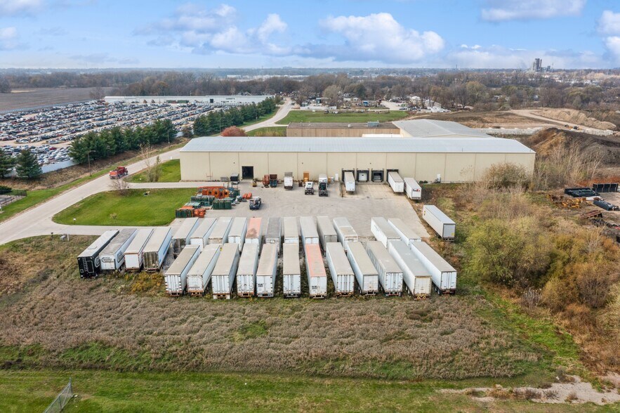 More Photos Of 2105 SE 5th St, Ames Industrial For Sale