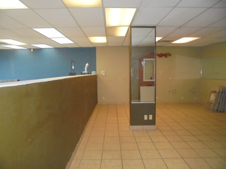 More Photos Of 132 E Hobsonway, Blythe Office For Sale