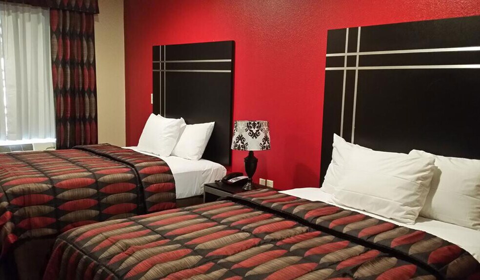 More Photos Of 3084 Tx-16, Tilden Hotel For Sale