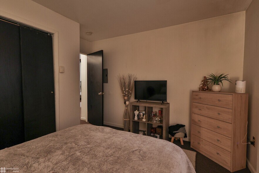 More Photos Of 34 N 21st St, Easton Apartments For Sale