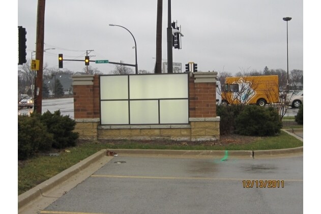 More Photos Of 1000-1050 Geneva Rd, Wheaton General Retail For Sale
