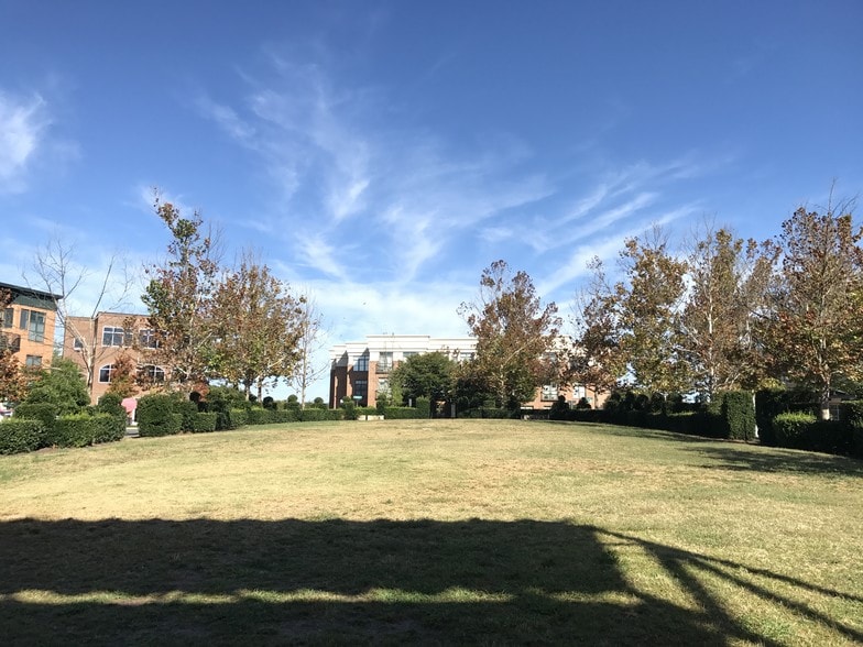 More Photos Of 400 Market St, Chapel Hill Office For Lease