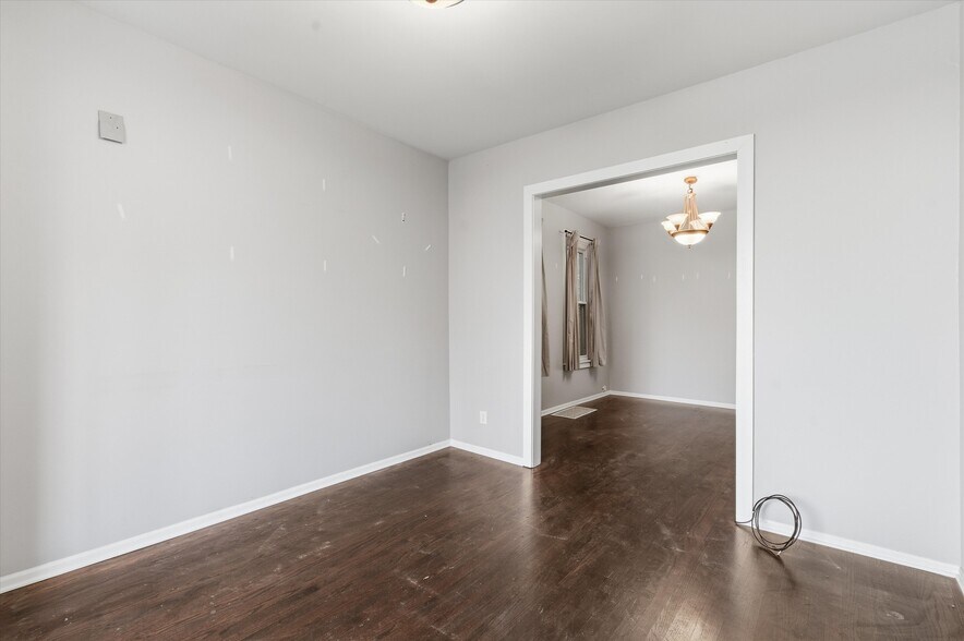 More Photos Of 4140 N Western Ave, Chicago Multifamily For Sale