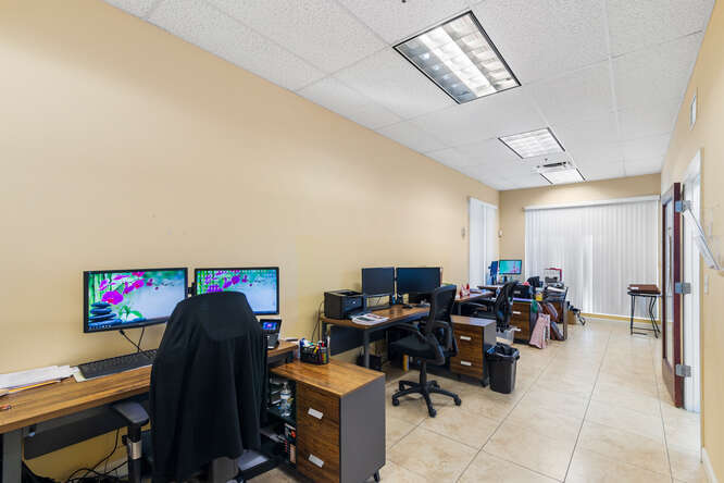 More Photos Of 301 E Ocean Ave, Lantana Office For Lease