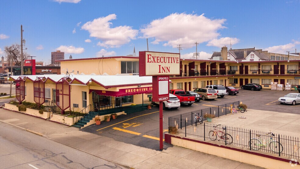 More Photos Of 325 W Columbia St, Springfield Hotel For Sale