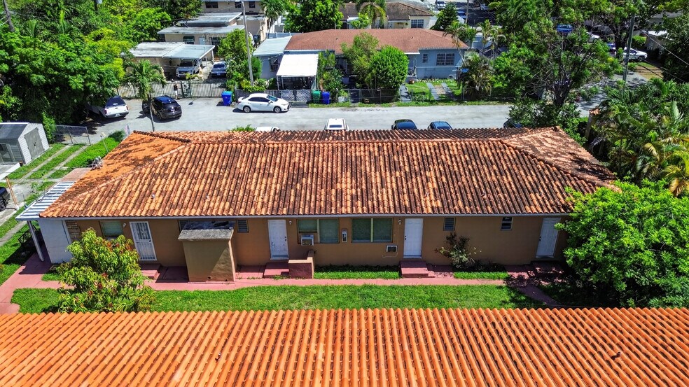 More Photos Of 140 SW 30th Ct, Miami Apartments For Sale