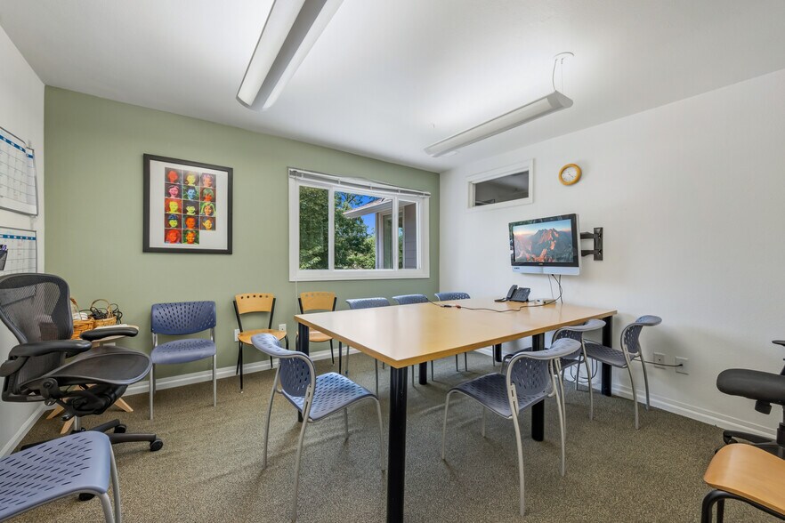 More Photos Of 5441 Pennsylvania Ave, Boulder Specialty For Sale