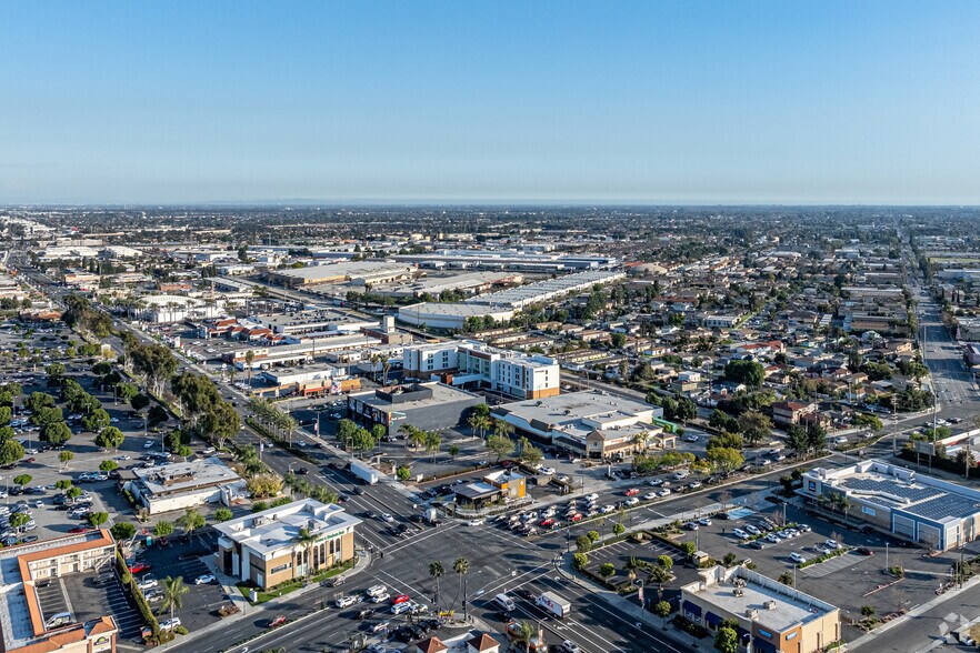 More Photos Of 9020 Firestone Blvd, Downey Freestanding For Lease