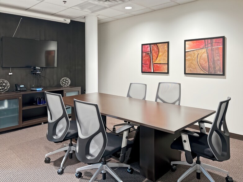 Primary Photo Of 4620 E 53rd St, Davenport Coworking Space