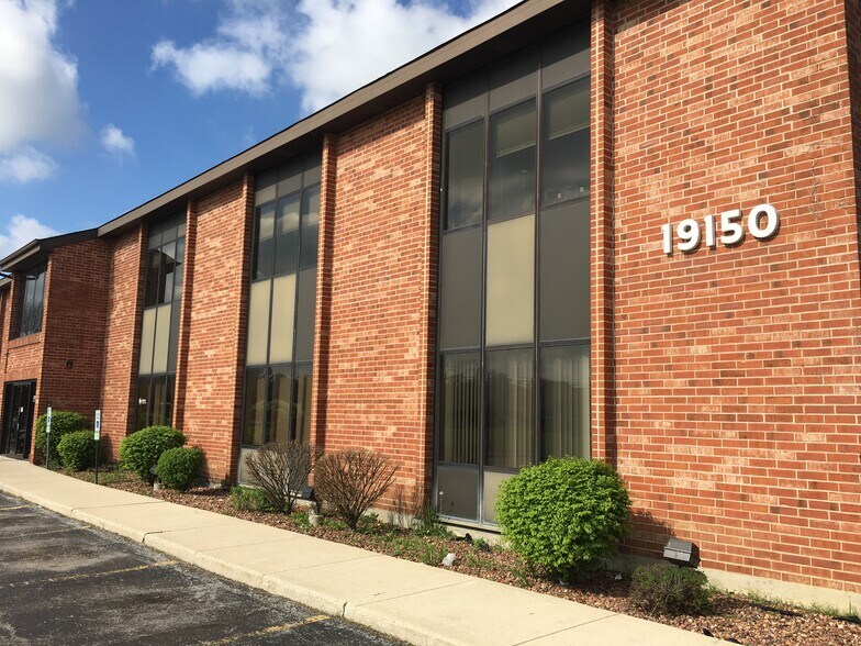 Primary Photo Of 19150 S Kedzie Ave, Flossmoor Office For Lease