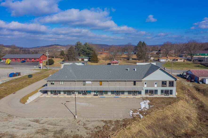 More Photos Of 3846 State Route 31, Donegal Freestanding For Lease