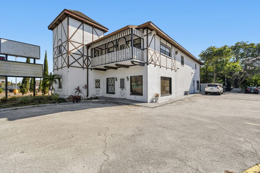 More Photos Of 3601 E Busch Blvd, Tampa Storefront Retail Office For Lease