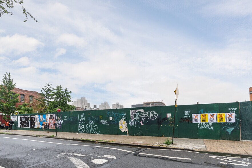 More Photos Of 500 Degraw St, Brooklyn Apartments For Lease
