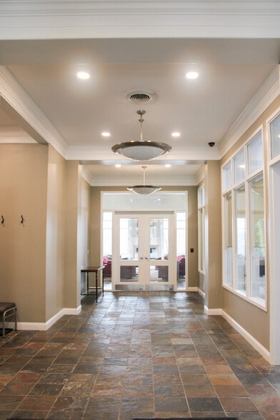 More Photos Of 575 W 1st Ave, Columbus Office For Sale