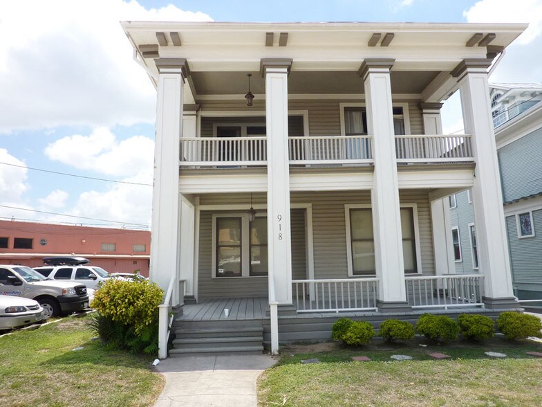 More Photos Of 918 S Alamo St, San Antonio Office For Lease