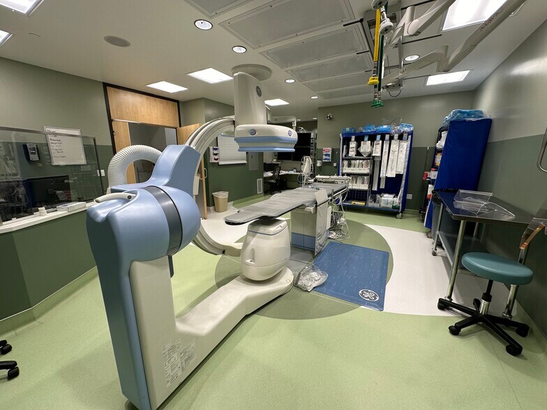 More Photos Of 77 S Dobson Rd, Chandler Office For Sale