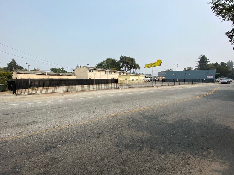 More Photos Of 1475 E Bayshore Rd, East Palo Alto Flex For Lease