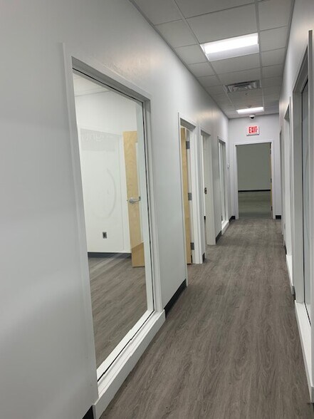 More Photos Of 384 Route 7 S, Milton Warehouse For Lease