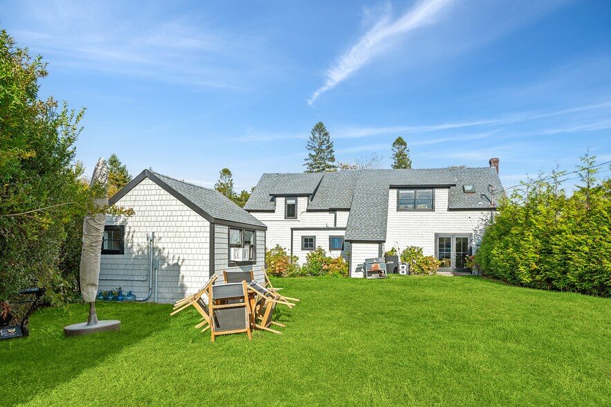 More Photos Of 1640 Montauk Hwy, Water Mill Auto Repair For Sale