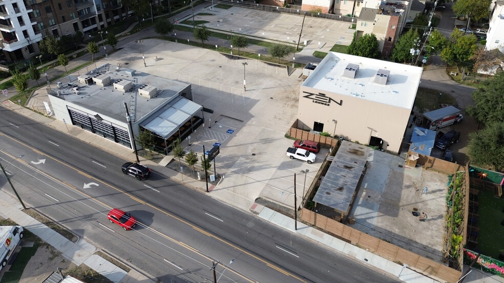 More Photos Of 5316 Washington Ave, Houston Bar For Lease