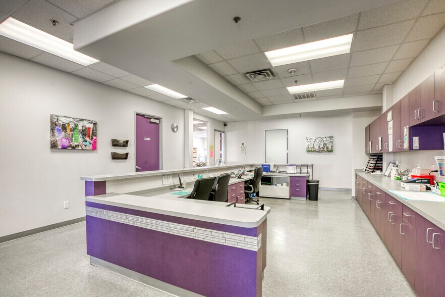 More Photos Of 921 S Las Vegas Blvd, Las Vegas Office For Sale